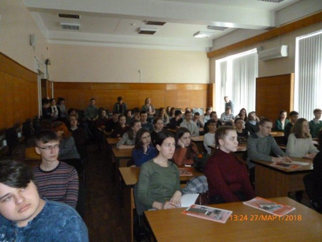 Учащиеся МАОУ СШ №8 г. Бор и МАОУ СШ №8 п. Новосмолинский Володарского района посетили НГТУ им. Р.Е. Алексеева