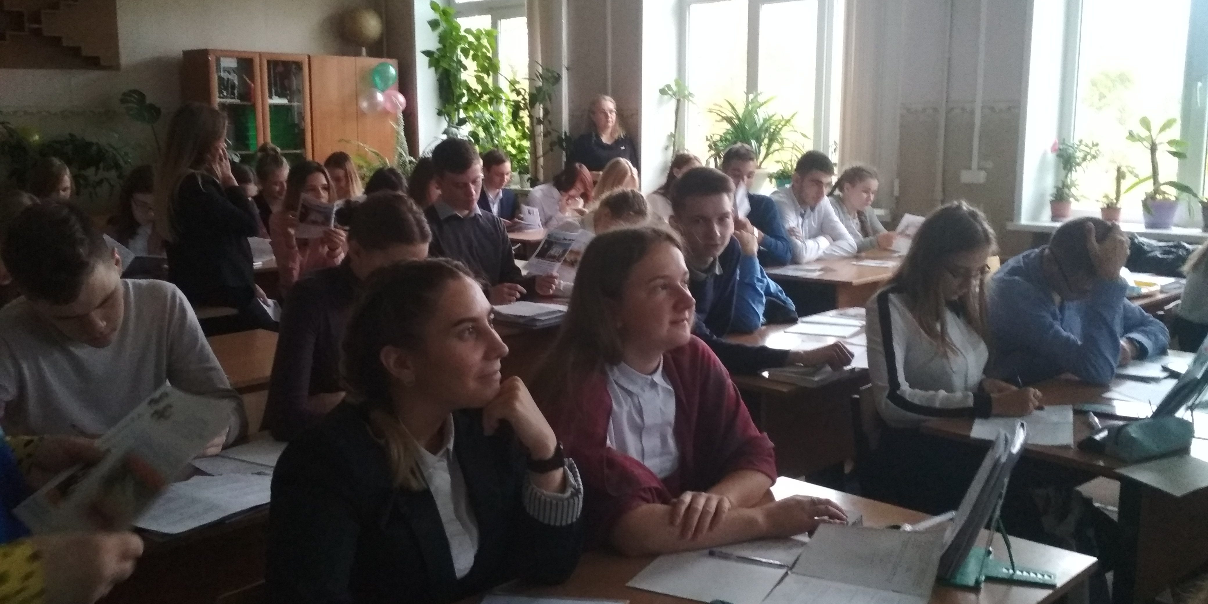 Представители НГТУ провели встречи в базовых школах