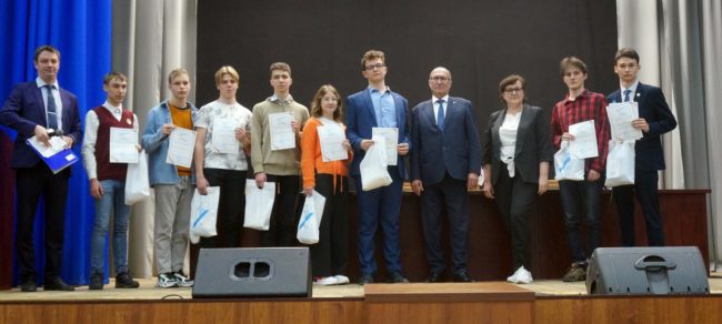 ojd8Q-nLrq8IHRGQI_NASoleB5ugae0tJePIOhbrfsjh5hW5Ua3dBld44owME-Z2gQ3EkpONVeNloxtSelE5cN-O